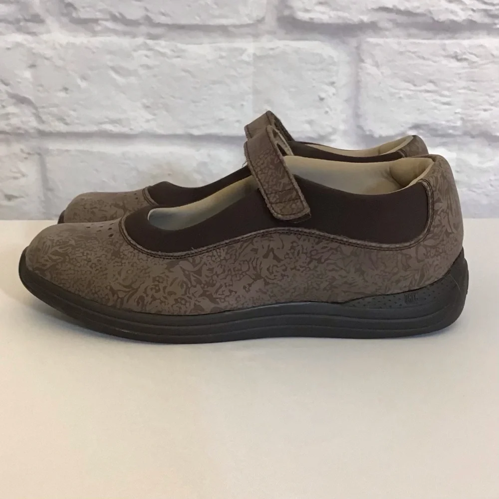 Drew 8.5 Rose Brown Mary Jane Women’s Leather Comfort Shoes Floral Brown